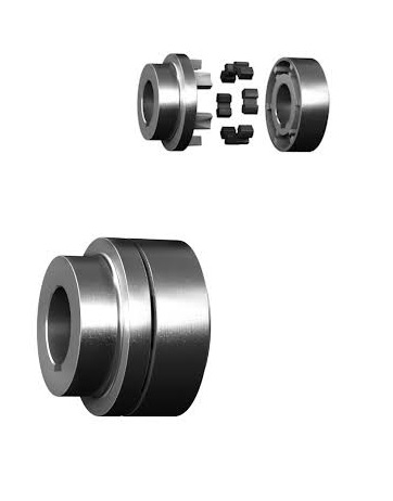 Sprzęgła KTR ROFLEX®. Kompaktowa moc dostępna w DAKAM. Obraz jest ucieleśnieniem kompaktowej mocy i niezawodności w technice napędowej. Kompozycja skupia się na unikalnej, zwartej konstrukcji sprzęgła KTR ROFLEX®, łącząc surowy, industrialny wygląd żeliwnych piast z profesjonalizmem i dostępnością, jakie oferuje autoryzowany polski dystrybutor DAKAM. Dominują w niej barwy przemysłowe: szary/grafitowy (żeliwo), czarny (elastomery) oraz lśniąca stal. W centrum uwagi, na czystej, industrialnej powierzchni (np. metalowym stole warsztatowym), znajduje się starannie zaaranżowane sprzęgło KTR ROFLEX®: • Kompaktowa budowa: Najważniejszy element wizualny – sprzęgło jest zaprezentowane z profilu, aby podkreślić jego wyjątkowo krótką długość zabudowy. To kluczowy wyróżnik serii ROFLEX, idealnej do napędów o ograniczonej przestrzeni. • Konstrukcja kłowa: Widoczne są dwie solidne piasty (z żeliwa szarego) z kłami. • Pakiety Elastomerowe: W przeciwieństwie do jednoczęściowego łącznika (jak w ROTEX), tutaj wyraźnie widać zestaw oddzielnych, czarnych pakietów elastomerowych umieszczonych między kłami. Ujęcie makro eksponuje ich solidną strukturę, która gwarantuje tłumienie drgań i kompensację odchyłek. • Montaż osiowy: Sposób ułożenia piast sugeruje łatwość montażu typu "plug-in" (wsuwanie osiowe), co jest istotne dla serwisantów. • Marka Premium: Na korpusie piasty widoczne jest wyraźne, odlane lub grawerowane logo "KTR" oraz oznaczenie typu (np. "ROFLEX 75"), co jest gwarancją autentyczności. Tło jest subtelnie rozmyte (efekt bokeh), ale jednoznacznie wskazuje na profesjonalną dystrybucję na terenie Polski: • Nowoczesny magazyn DAKAM: W tle widać rzędy wysokich regałów magazynowych, wypełnionych uporządkowanymi, oryginalnymi opakowaniami KTR. Duża ilość towaru na stanie wizualnie potwierdza status "sprawdzonego dystrybutora". • Logo Dystrybutora: W dyskretnym, ale widocznym miejscu umieszczone jest logo DAKAM, z dopiskiem "Autoryzowany Dystrybutor KTR", co buduje jego markę jako zaufanego partnera. Obraz niesie jasny komunikat: "Jako autoryzowany polski dystrybutor DAKAM, posiadamy na stanie zwarte, przebicioczułe sprzęgła KTR ROFLEX®, idealne do aplikacji wymagających krótkiej zabudowy i skutecznego tłumienia drgań".