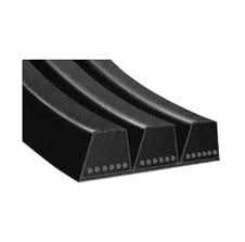 Na zdjęciu widoczny jest pas zespolony, czyli zbi&oacute;r pas&oacute;w klinowych połączonych ze sobą specjalnym pasem spinającym na g&oacute;rze. Dzięki temu pasy pracują jako jedna całość. Pasy mają charakterystyczny trapezoidalny kształt, a na ich powierzchni widoczne są drobne prążki lub nadruki.  Na pasie widoczne są oznaczenia producenta, SIT, oraz symbol modelu i inne dane techniczne, kt&oacute;re pozwalają na identyfikację konkretnego produktu. Oznaczenia te mogą zawierać informacje o długości, profilu czy materiałach.  Pasy są zazwyczaj w ciemnym kolorze, a nadruki i oznaczenia są jasne, co ułatwia ich odczytanie. Materiał, z kt&oacute;rego są wykonane, wygląda na wytrzymały i odporny na ścieranie, co jest kluczowe dla ich zastosowania w przemyśle.