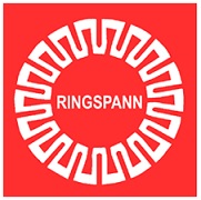 RINGSPANN – Wolnobiegi, hamulce i połączenia wał-piasta w DAKAM. Obraz jest ucieleśnieniem niemieckiej inżynierii, niezawodności i wszechstronności w technice napędowej, które są synonimami marki RINGSPANN. Kompozycja łączy w sobie sterylny, techniczny wizerunek szerokiego wachlarza produktów (od wolnobiegów po hamulce) z profesjonalizmem i dostępnością, jakie budzi autoryzowany polski dystrybutor DAKAM. Dominują w niej chłodne, metaliczne barwy stali oraz charakterystyczne dla marki pomarańczowe akcenty (logo, opakowania). W centrum uwagi, na czystej, industrialnej powierzchni (np. metalowym stole warsztatowym lub białym tle), znajduje się starannie zaaranżowany zestaw flagowych produktów RINGSPANN, ukazujący szerokość oferty: • Sprzęgła jednokierunkowe (Wolnobiegi): Centralny element – precyzyjny wolnobieg (np. seria FXM lub FB). Ujęcie makro może eksponować koszyk z elementami blokującymi (spragami), co wizualnie komunikuje funkcję jednokierunkowego przenoszenia momentu. • Hamulce Przemysłowe: Obok stoi solidny hamulec tarczowy (zacisk), np. pneumatyczny lub hydrauliczny. Jego masywna konstrukcja i widoczne okładziny cierne symbolizują bezpieczeństwo i siłę hamowania. • Połączenia Wał-Piasta: W kompozycji znajduje się również lśniący, stalowy pierścień rozprężno-zaciskowy (Konus-Spannelement). Widoczne są precyzyjne śruby zaciskowe, co podkreśla bezluzowe mocowanie. • Sprzęgła przeciążeniowe: Uzupełnieniem jest mechaniczny ogranicznik momentu, komunikujący ochronę maszyn. • Marka Premium: Na metalowych korpusach widoczne jest wyraźne, laserowo grawerowane lub wytłoczone logo "RINGSPANN", co jest gwarancją autentyczności i jakości "Made in Germany". Tło jest subtelnie rozmyte (efekt bokeh), ale jednoznacznie wskazuje na profesjonalną, wielkoskalową dystrybucję na terenie Polski: • Nowoczesny magazyn DAKAM: W tle widać rzędy wysokich regałów magazynowych, wypełnionych uporządkowanymi, oryginalnymi opakowaniami RINGSPANN (często z charakterystycznymi pomarańczowymi elementami). Duża ilość towaru na stanie wizualnie potwierdza status "sprawdzonego dystrybutora". • Logo Dystrybutora: W dyskretnym, ale widocznym miejscu umieszczone jest logo DAKAM, z dopiskiem "Autoryzowany Dystrybutor RINGSPANN", co buduje jego markę jako zaufanego partnera. Obraz niesie jasny komunikat: "Jako autoryzowany polski dystrybutor DAKAM, posiadamy na stanie pełen asortyment rozwiązań RINGSPANN – od precyzyjnych wolnobiegów i pierścieni zaciskowych, po wydajne hamulce przemysłowe".